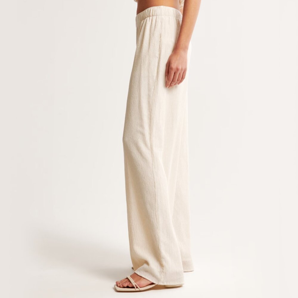 NWT Abercrombie Crinkled Flare Pants Size XL - Picture 3 of 10
